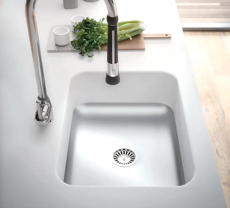 Zlew kuchenny HIMACS zintegrowany z blatem Alpine White S028